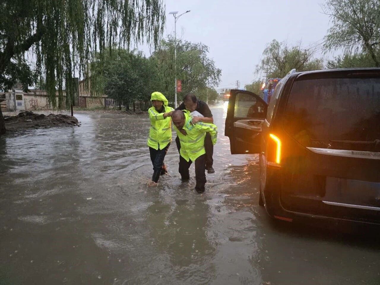 下雨.jpg